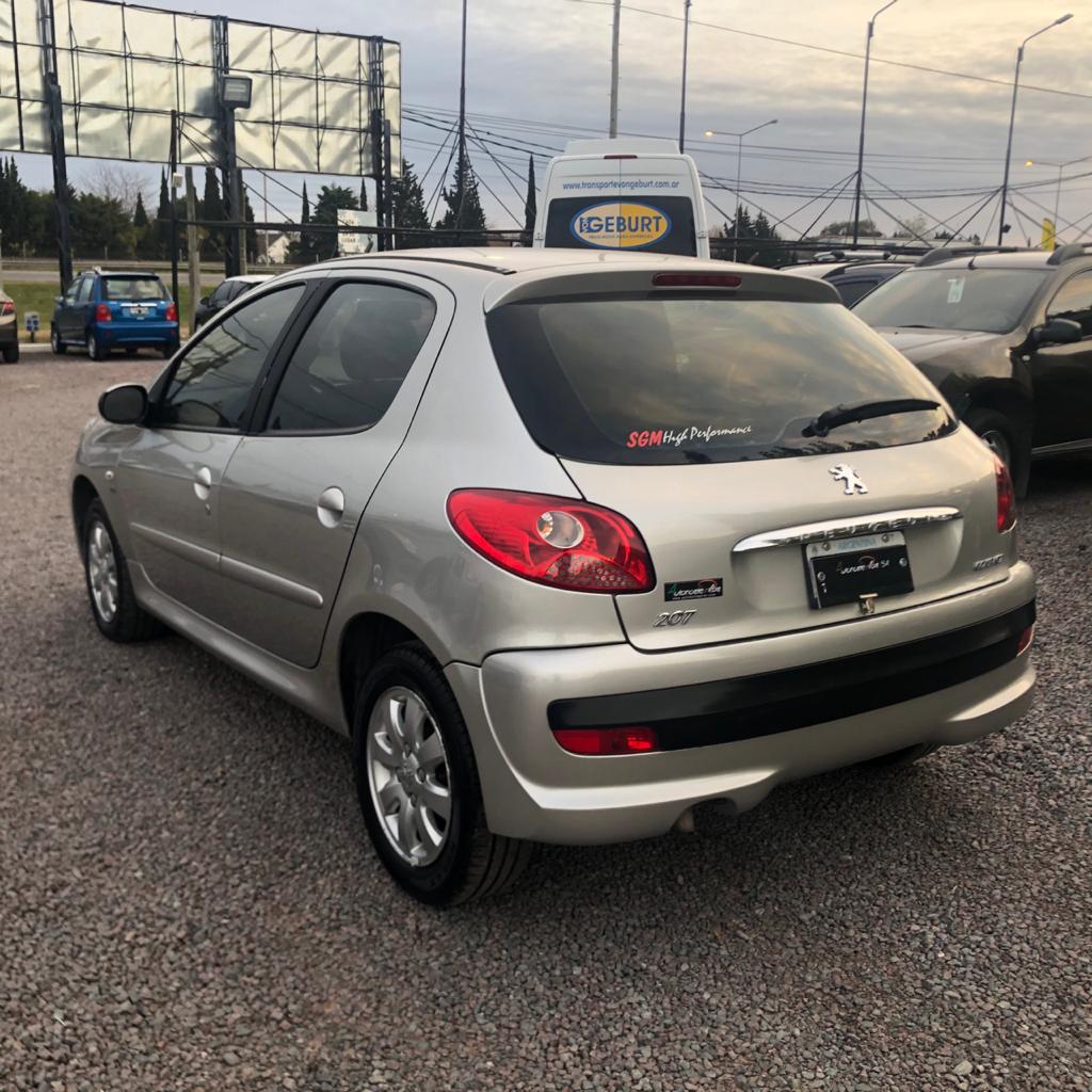 Peugeot 207 2010