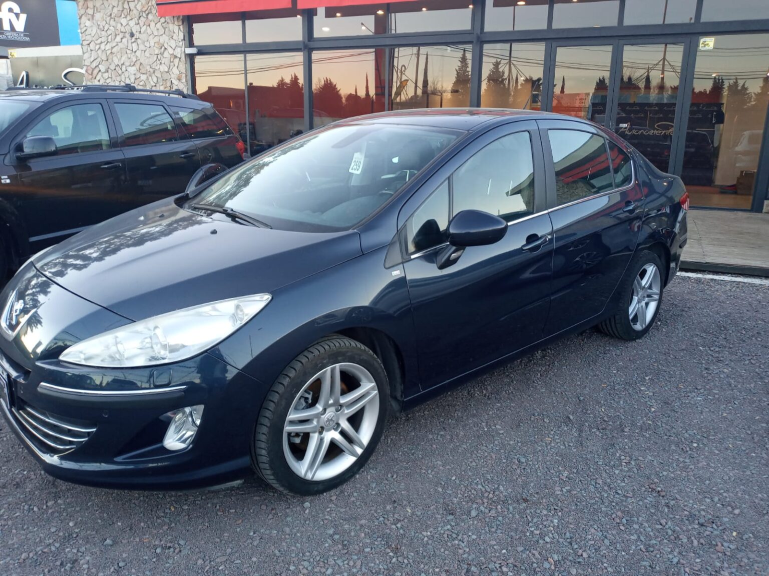 Peugeot 408 1