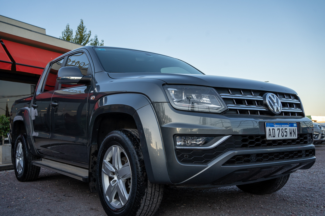 VOLKSWAGEN AMAROK DC 2.0L TDI 180CV HIGHLINE 4X2 MAN EU5 Autonorte Pilar